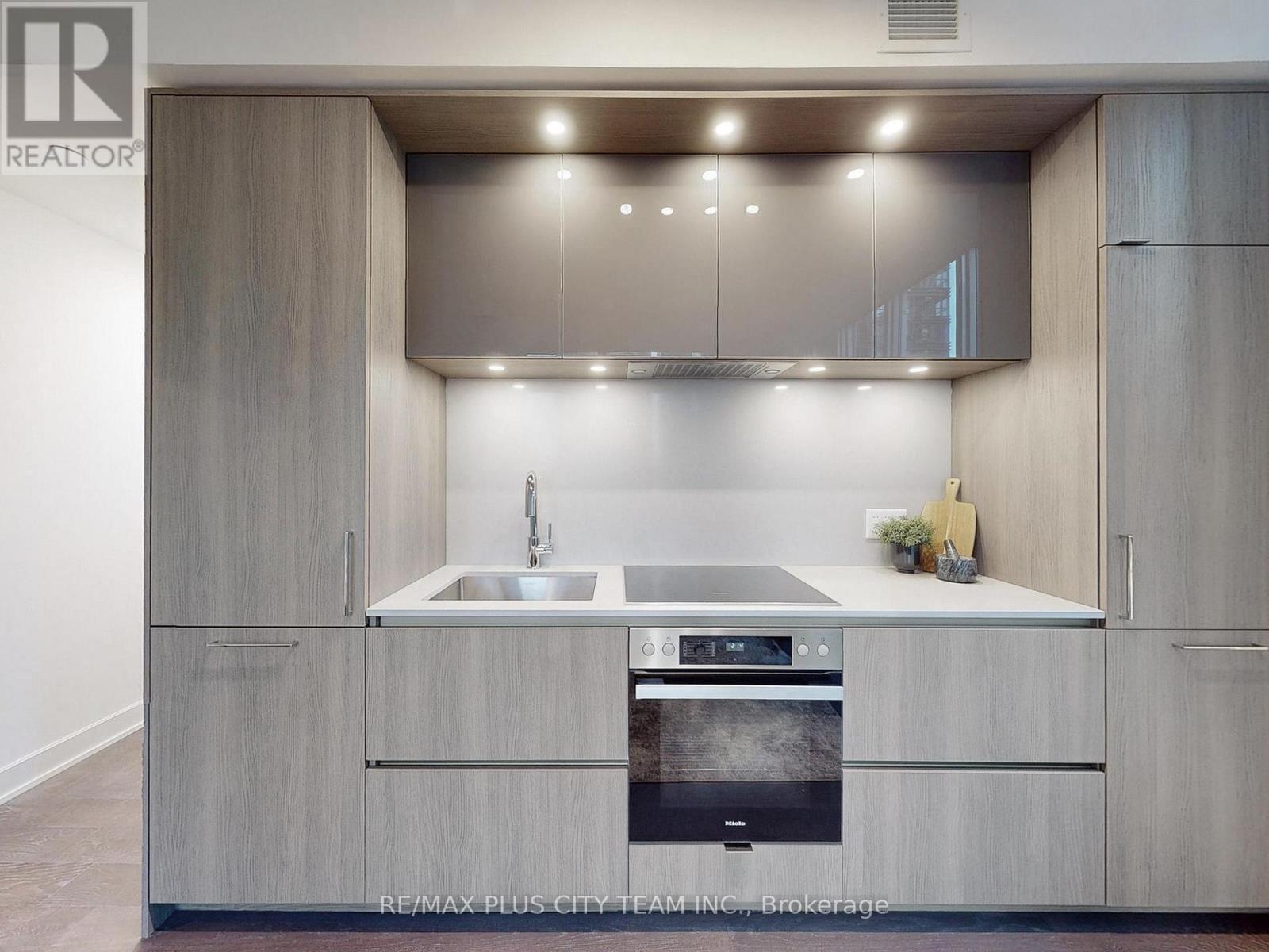 #1204 15 MERCER STREET - 8