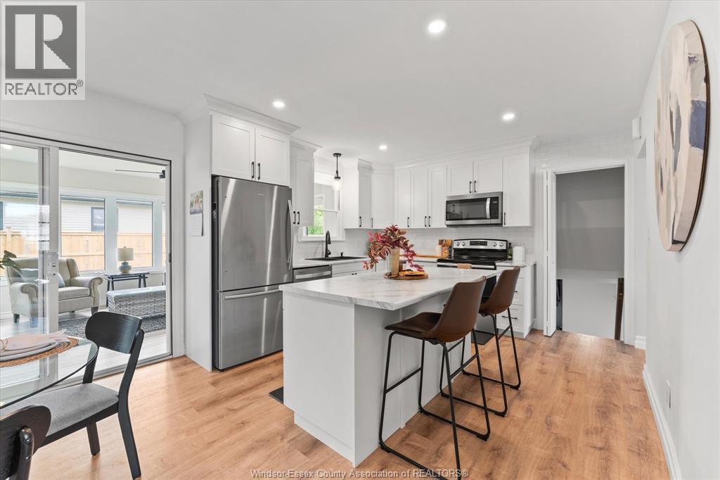295 SIMCOE STREET - 10