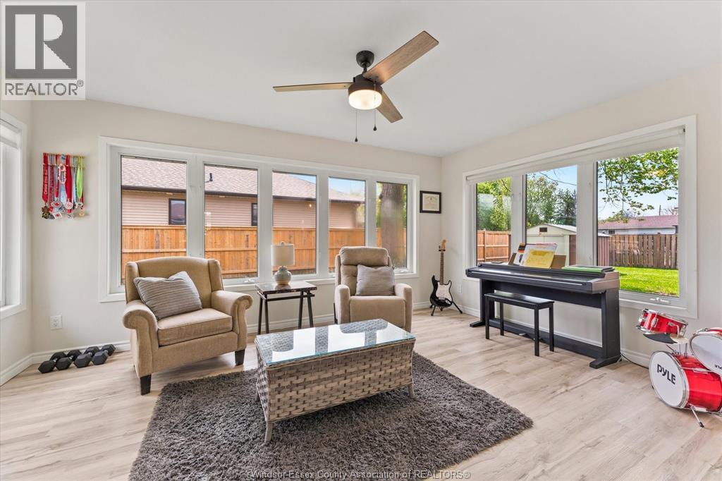 295 SIMCOE STREET - 16