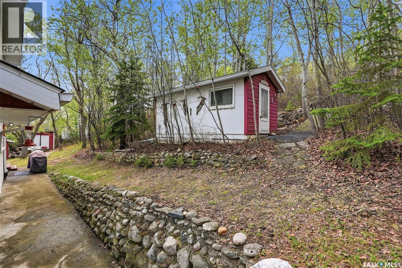 107-109 Shawondasse DRIVE - 32