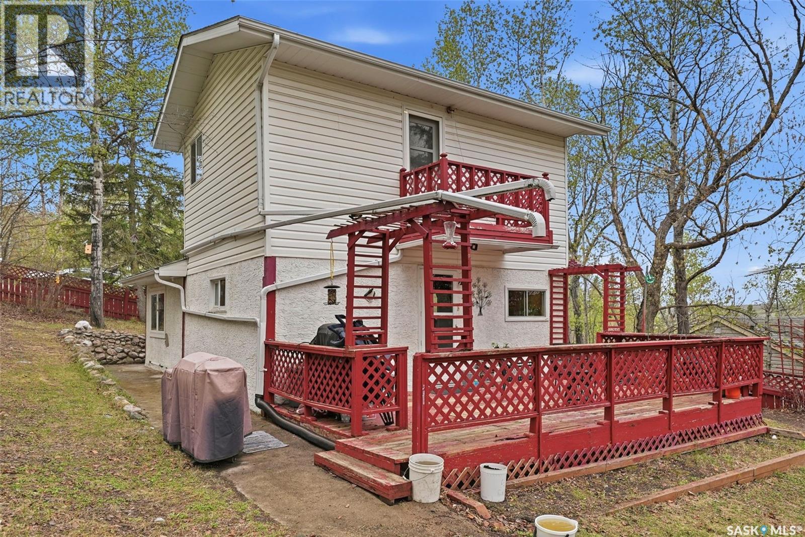 107-109 Shawondasse DRIVE - 33