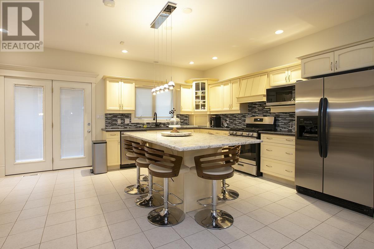 4 Parkdale DR - 19