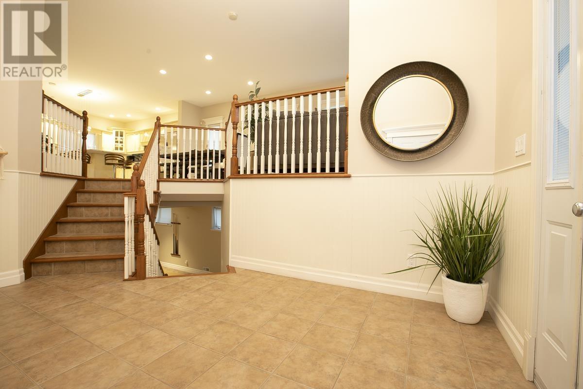 4 Parkdale DR - 14