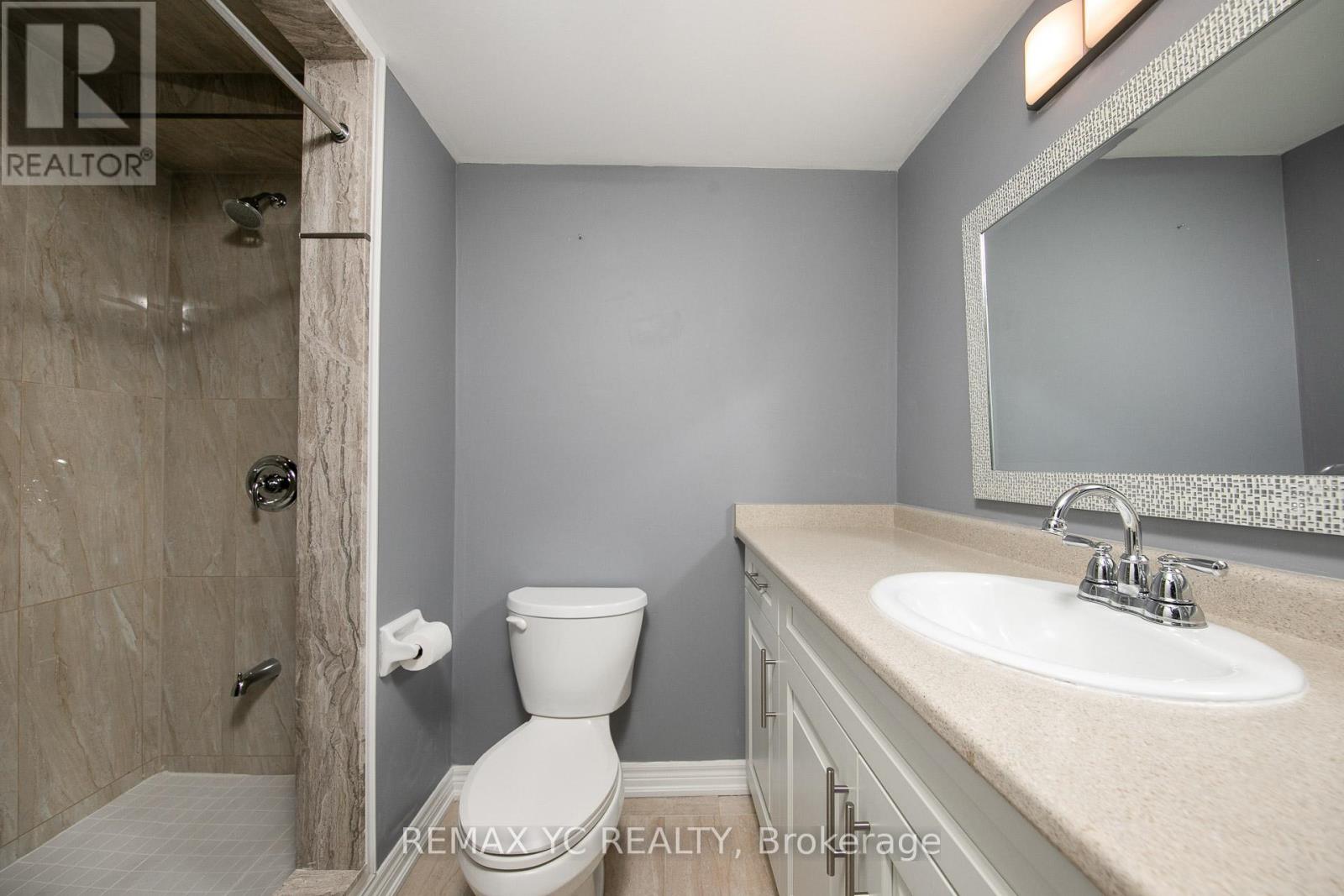 43 LAREDO DRIVE - 43