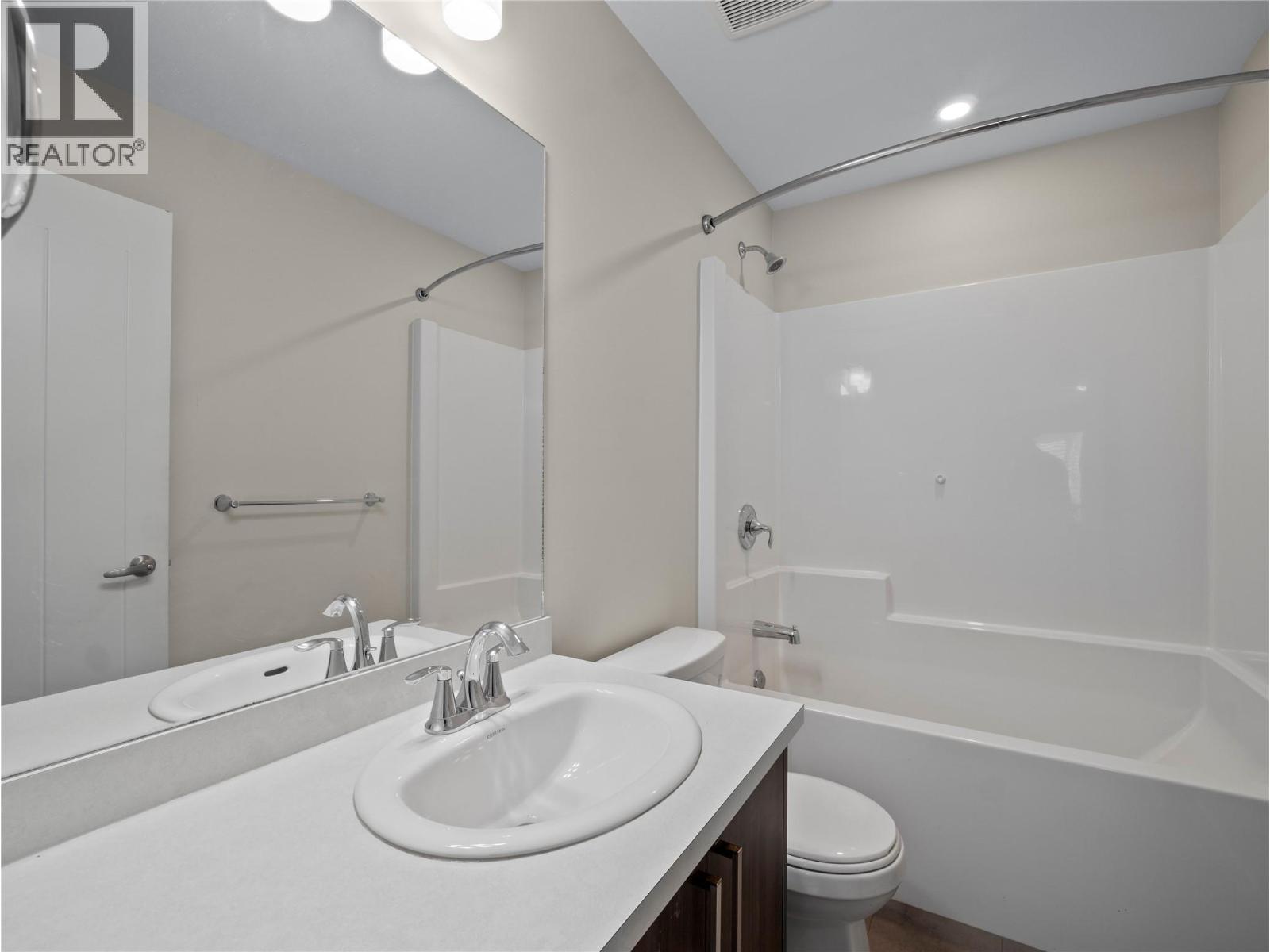 2081 11 Avenue NE Unit# 15, Salmon Arm