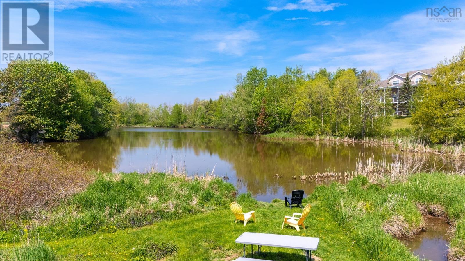 Property 38 of 49 of 101 42 Bigelow Street