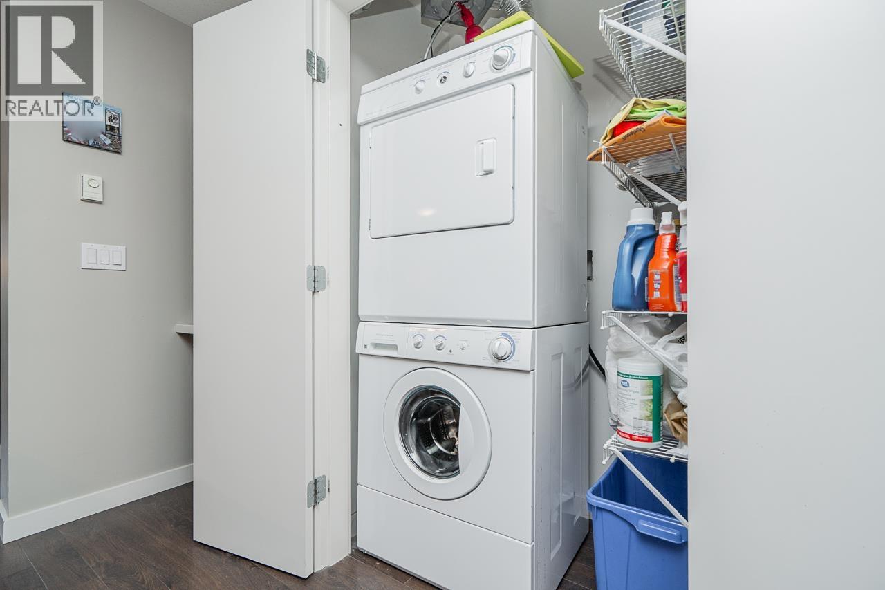 207 1677 LLOYD AVENUE, North Vancouver