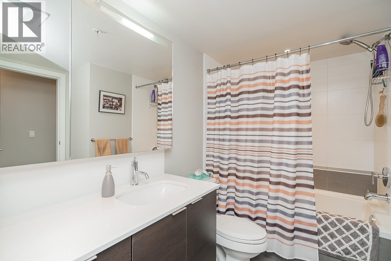 207 1677 LLOYD AVENUE, North Vancouver