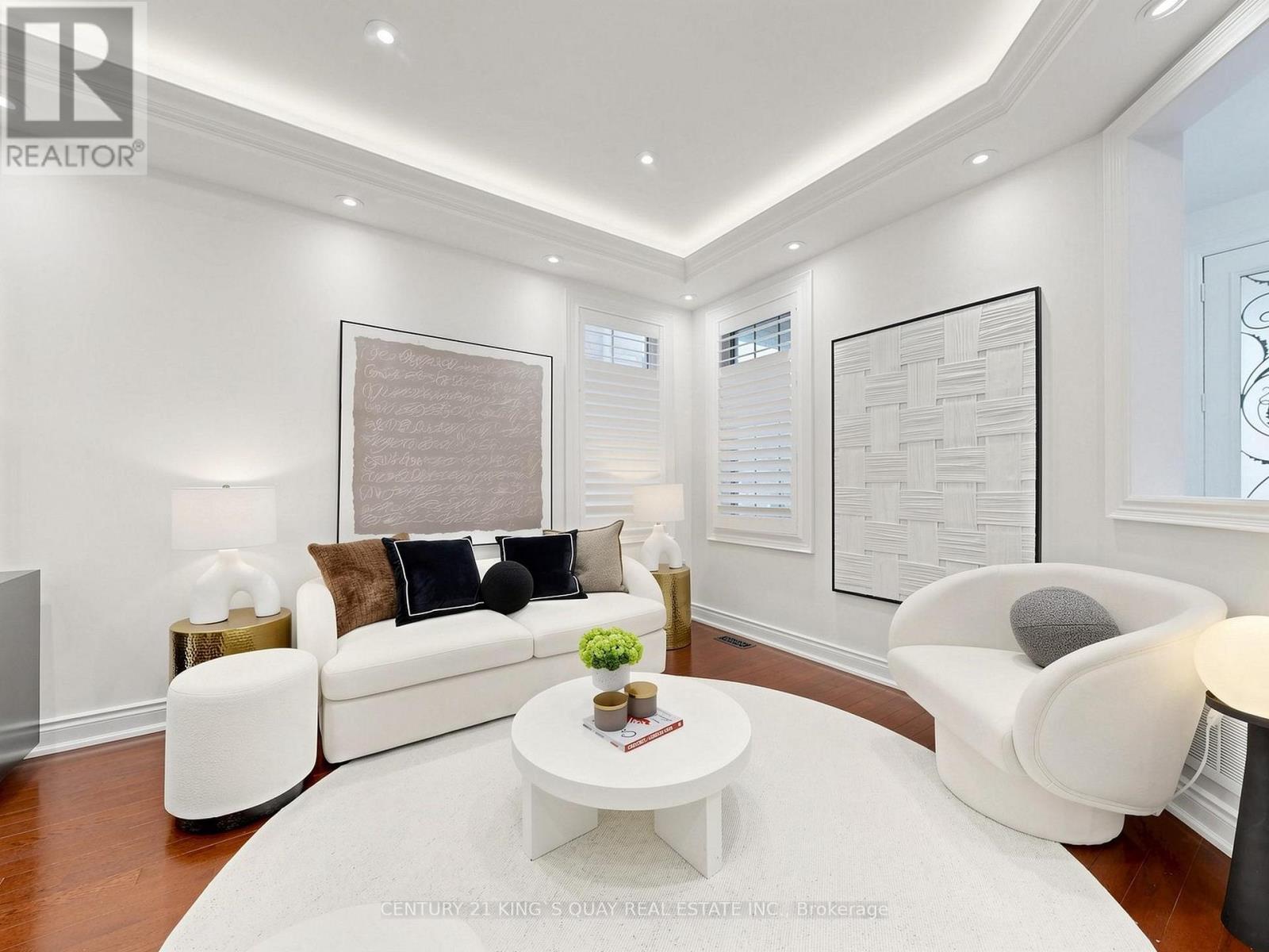 60 ARBOUR DRIVE - 4