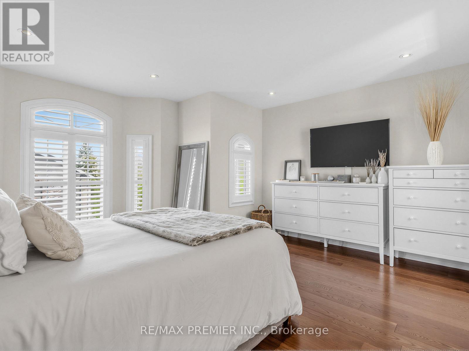57B WESTONA STREET - 17