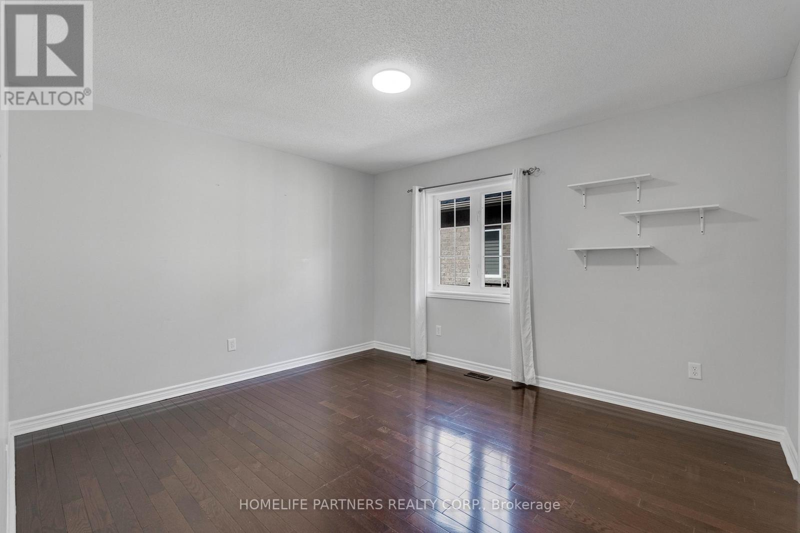 15 OAKHAVEN ROAD - 22