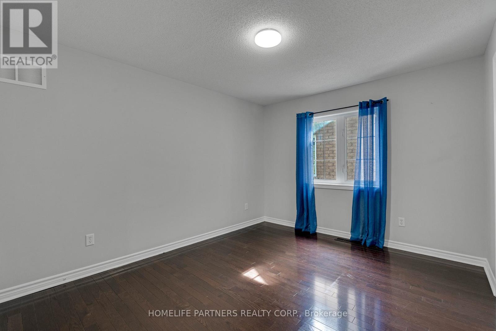 15 OAKHAVEN ROAD - 24