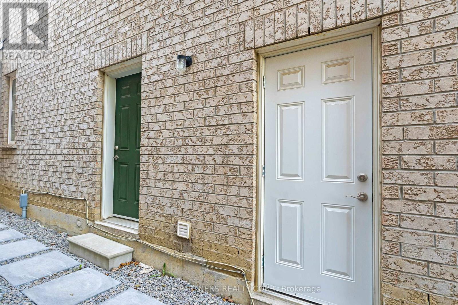 15 OAKHAVEN ROAD - 34