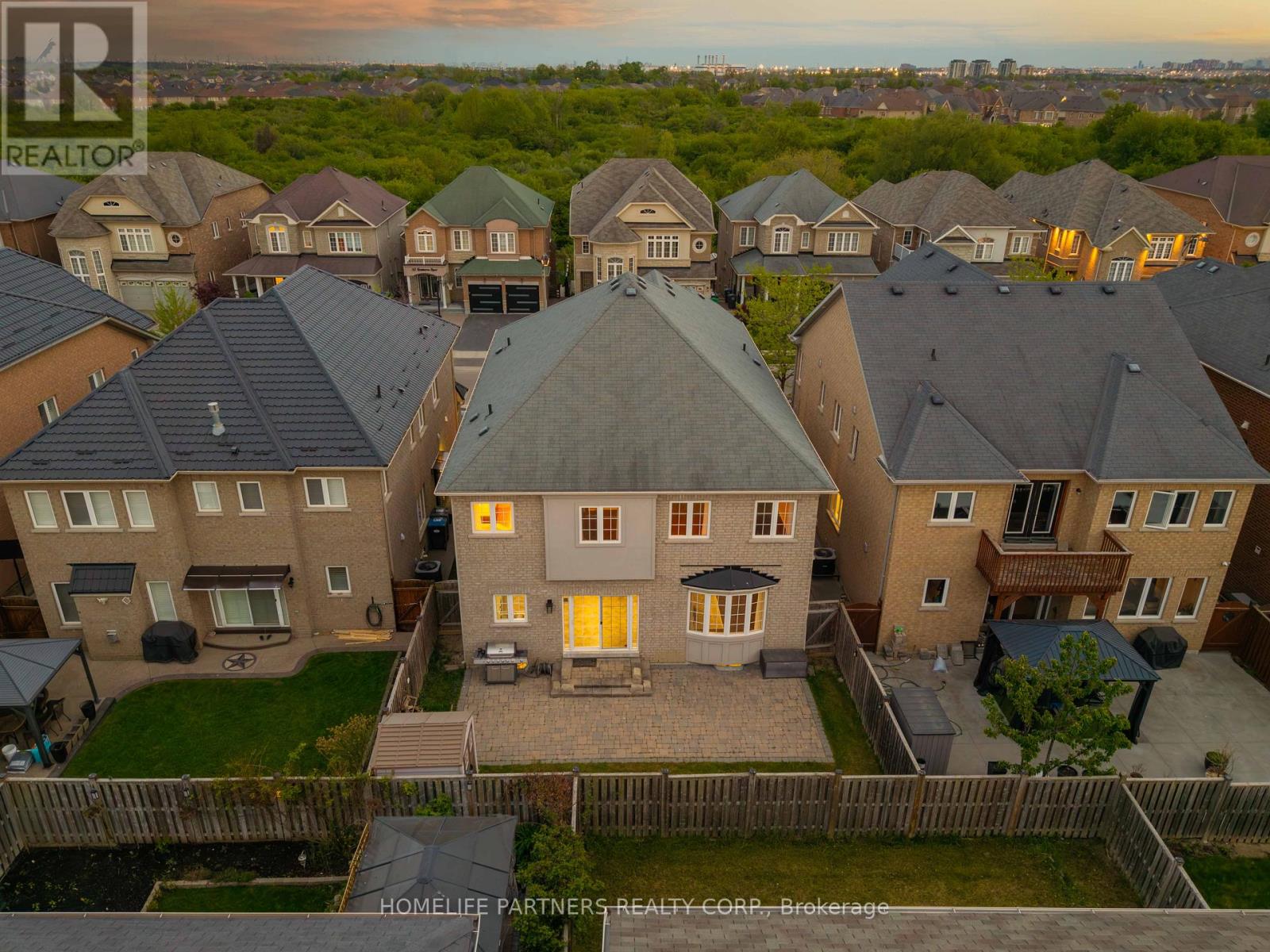 15 OAKHAVEN ROAD - 38