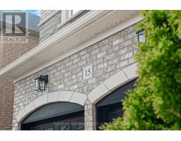 Great room - 15 Oakhaven Road, Brampton, ON L6P2Y3 Photo 6