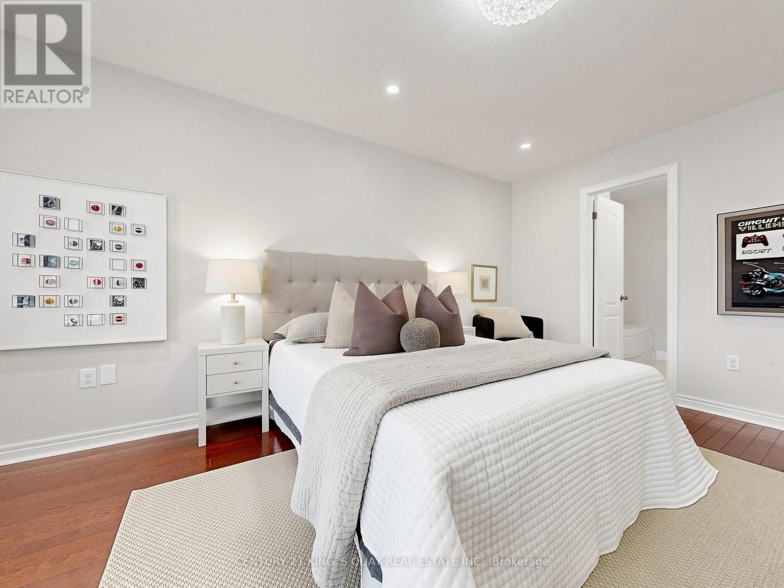 60 ARBOUR DRIVE - 38