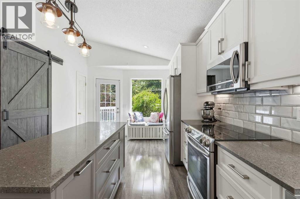 10 Shawbrooke Rise SW - 9