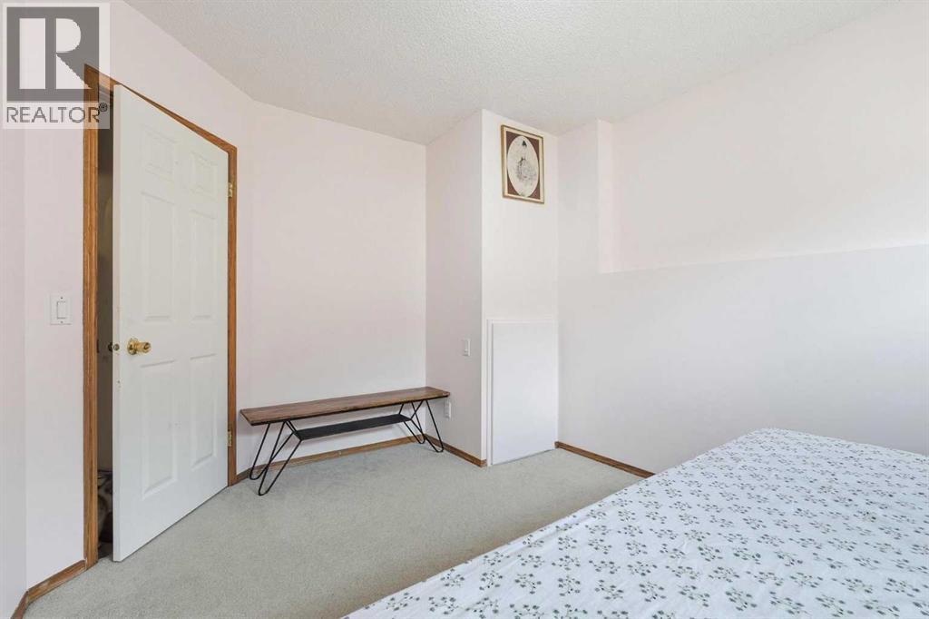 10 Shawbrooke Rise SW - 23