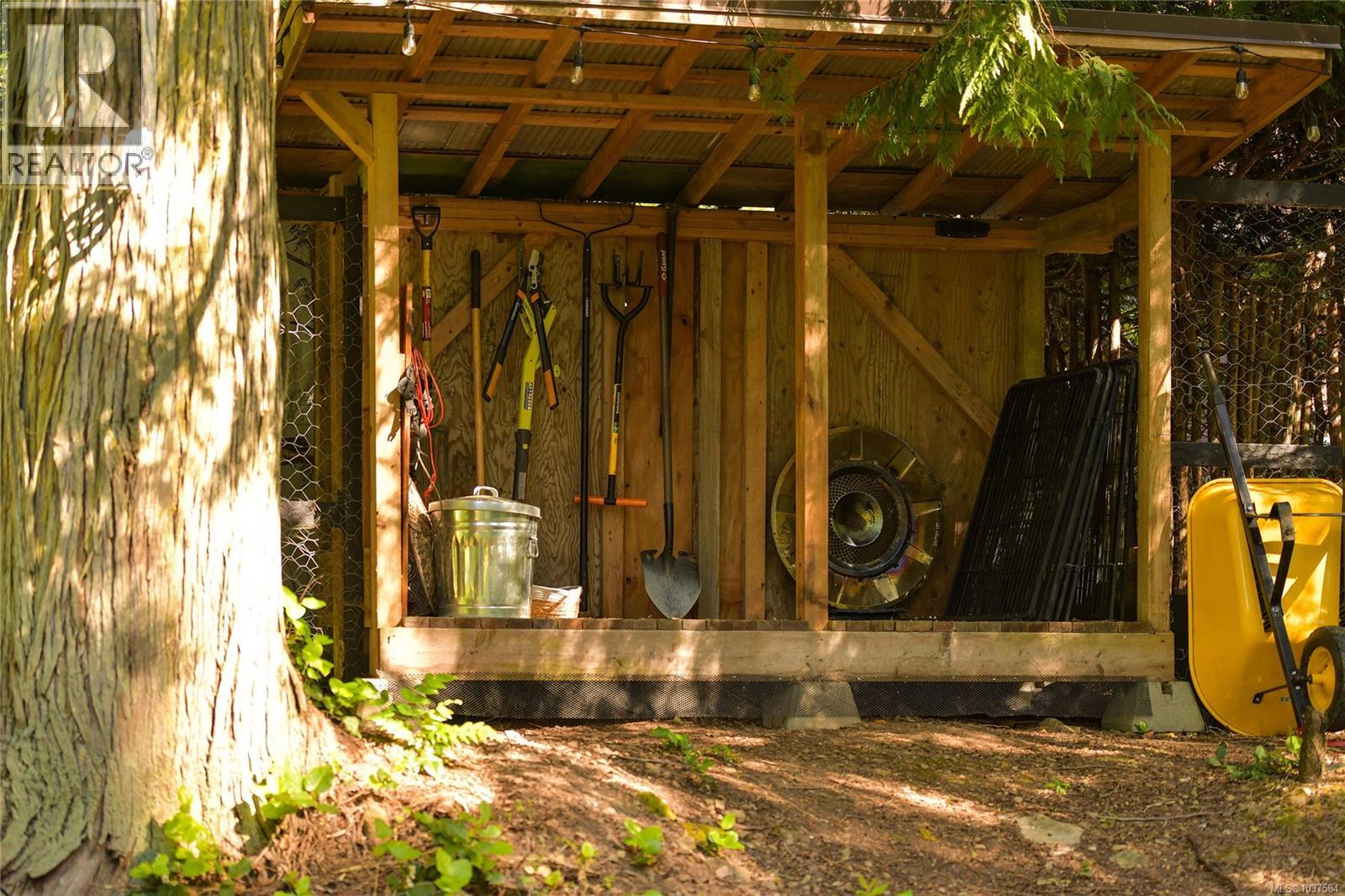  506 Bluff Way, Mayne Island