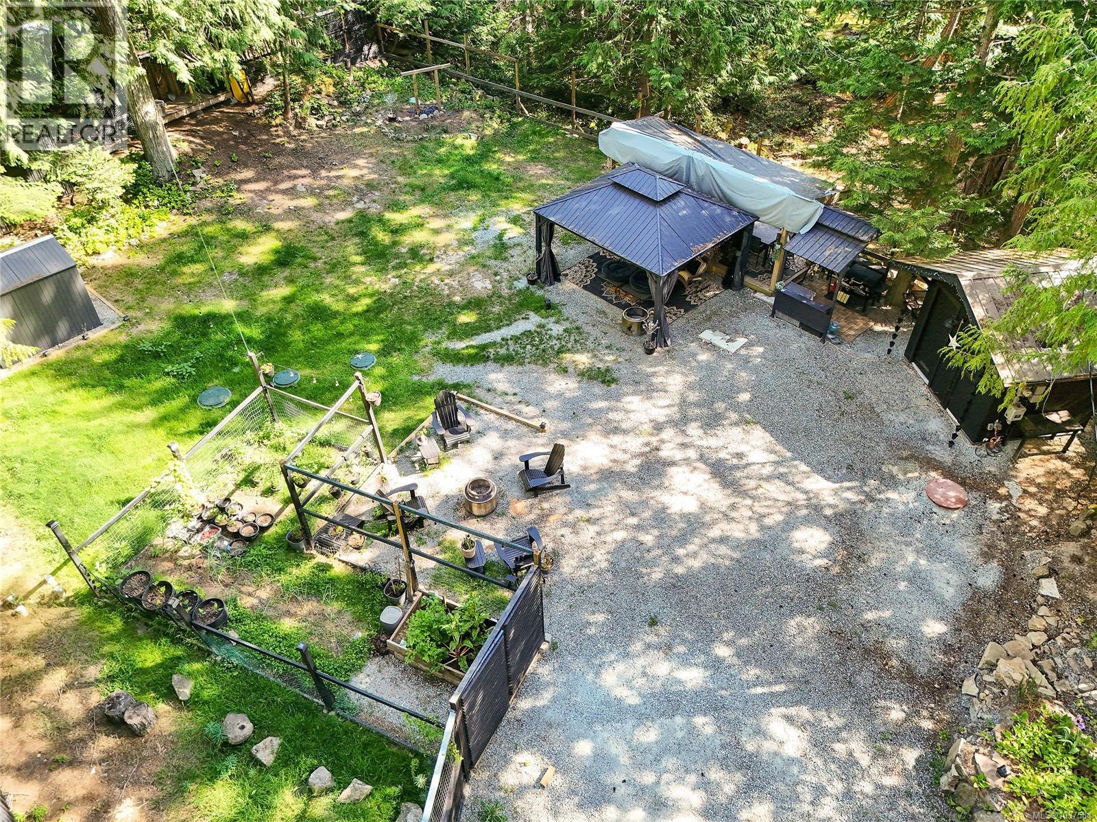  506 Bluff Way, Mayne Island
