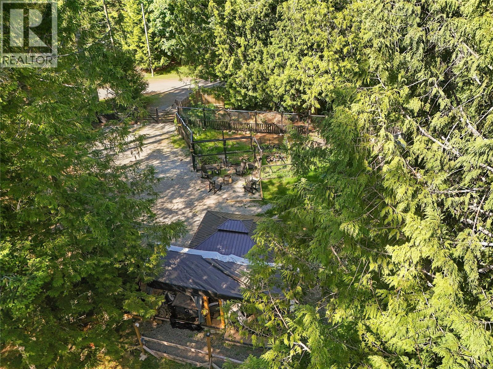  506 Bluff Way, Mayne Island
