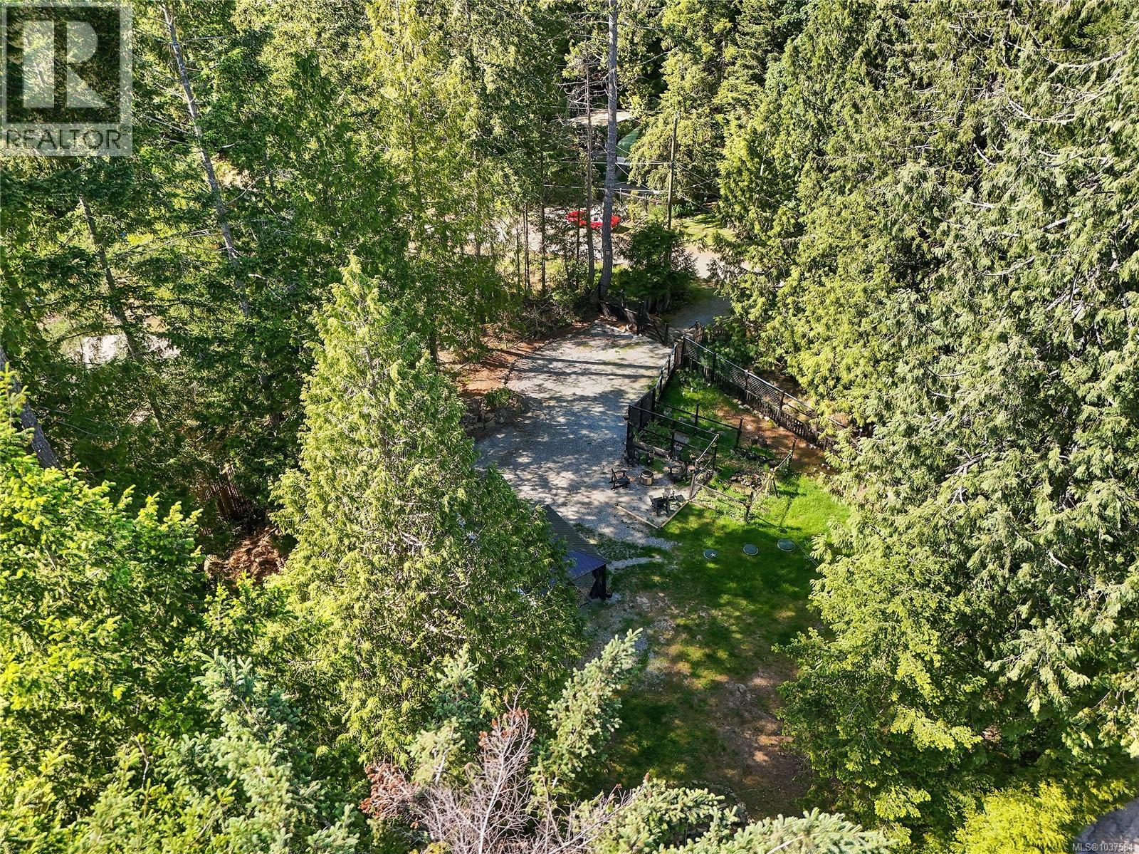  506 Bluff Way, Mayne Island