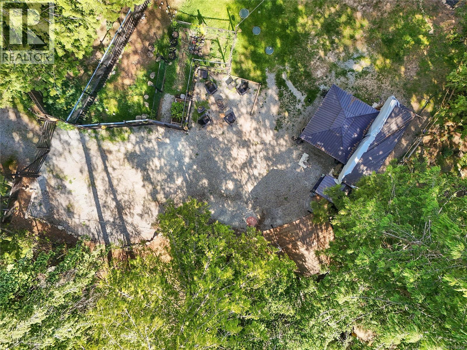  506 Bluff Way, Mayne Island