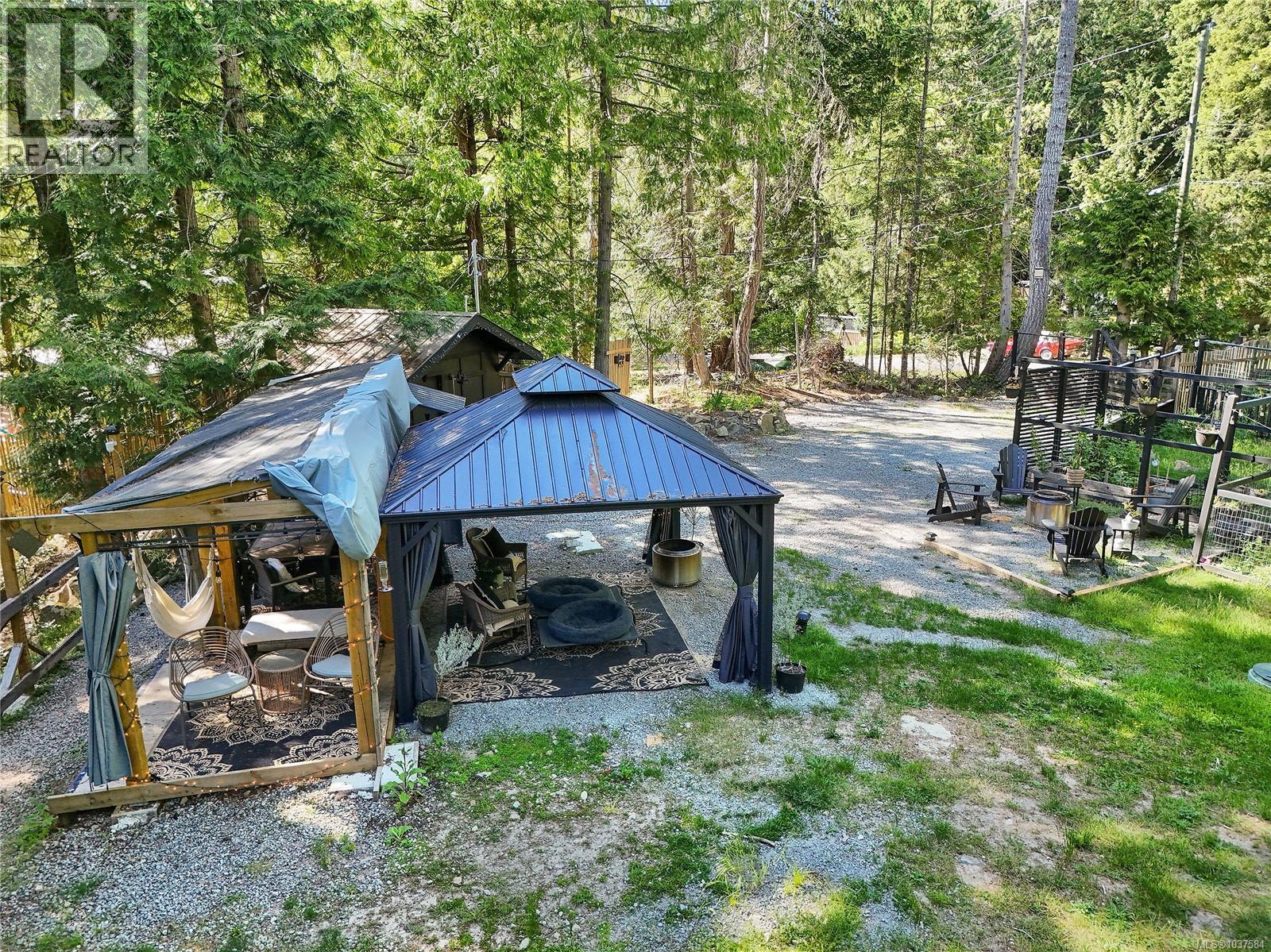  506 Bluff Way, Mayne Island