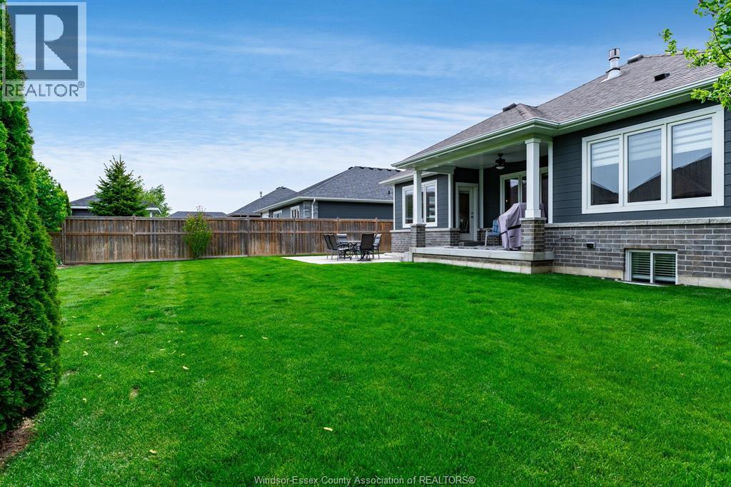 8 Wisteria LANE - 38