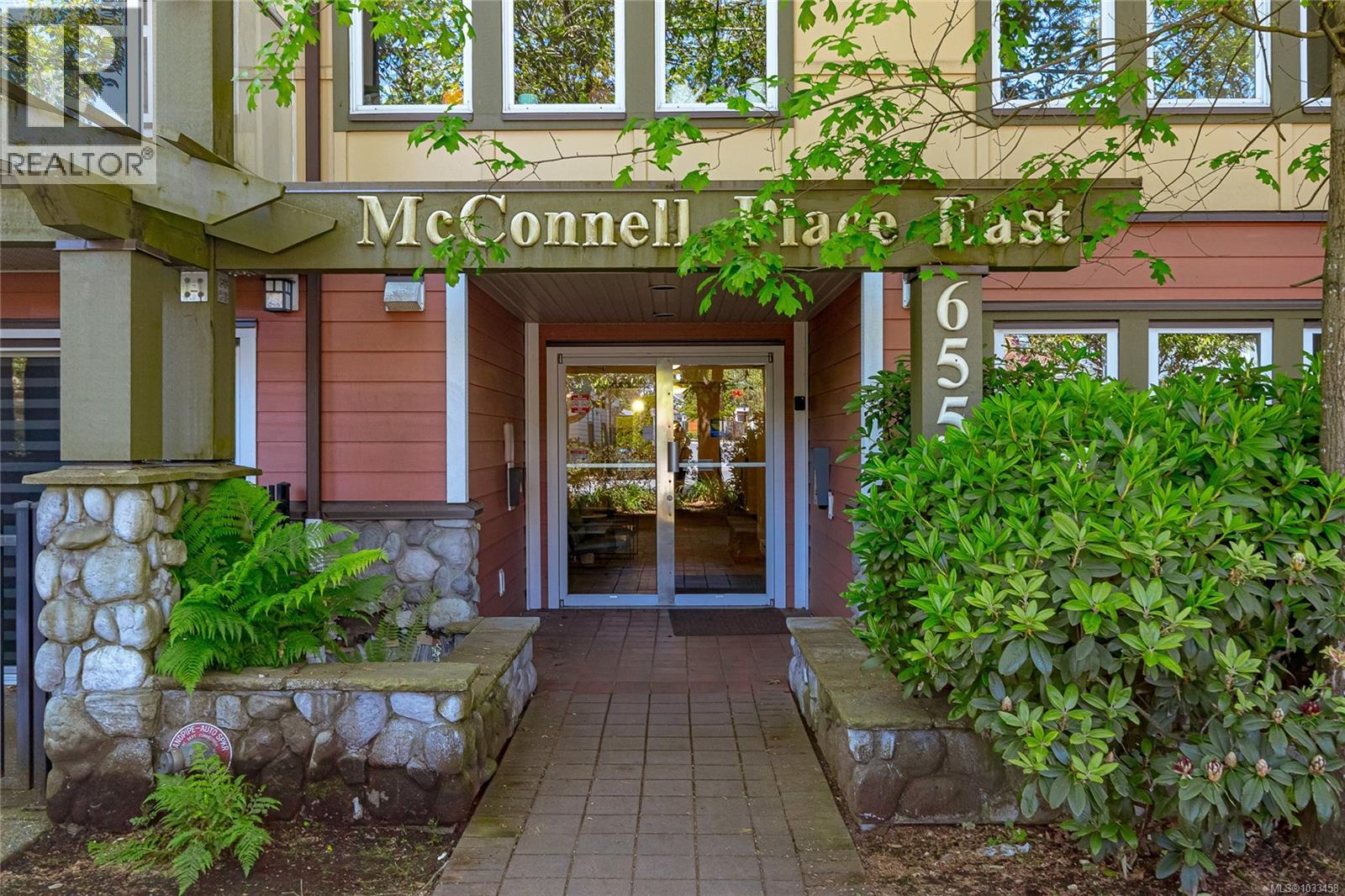 #302 655 Goldstream Ave - 9