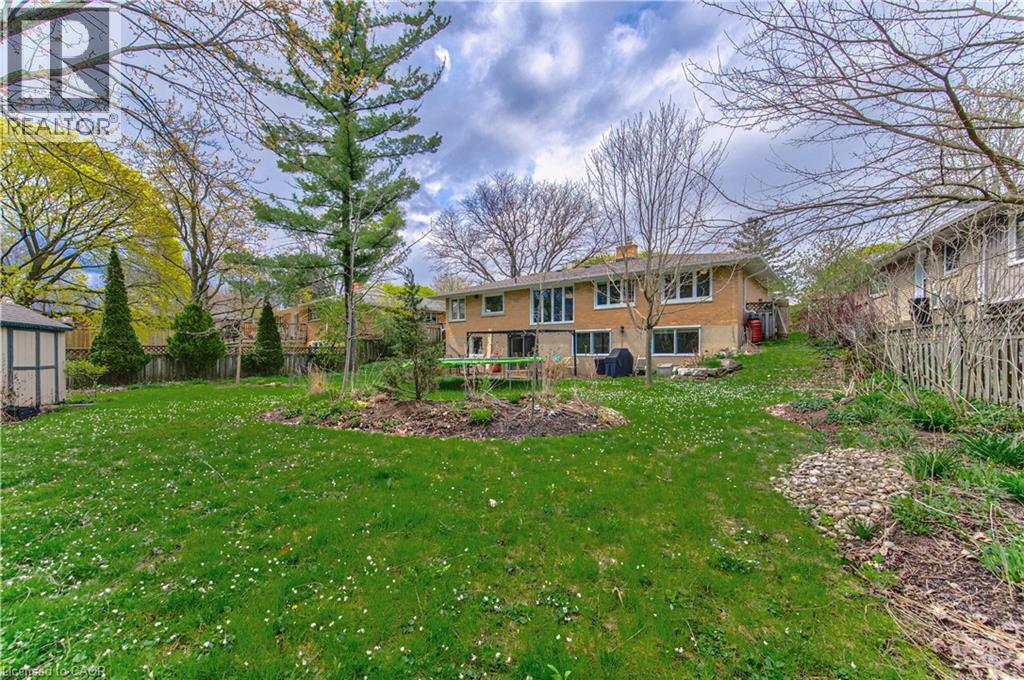 74 LEASIDE Place - 40