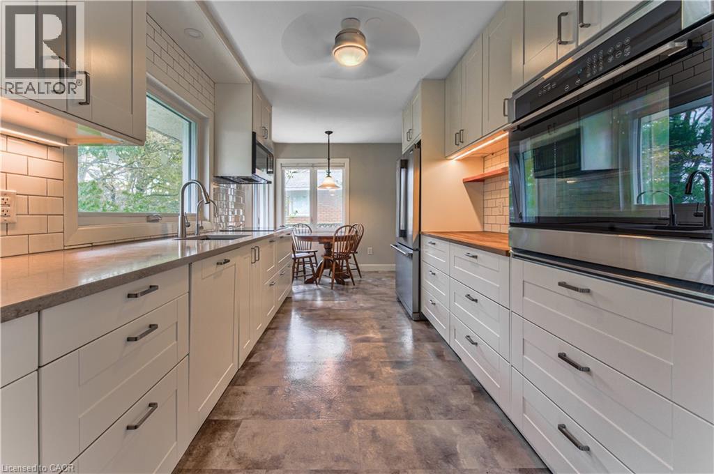 74 LEASIDE Place - 12