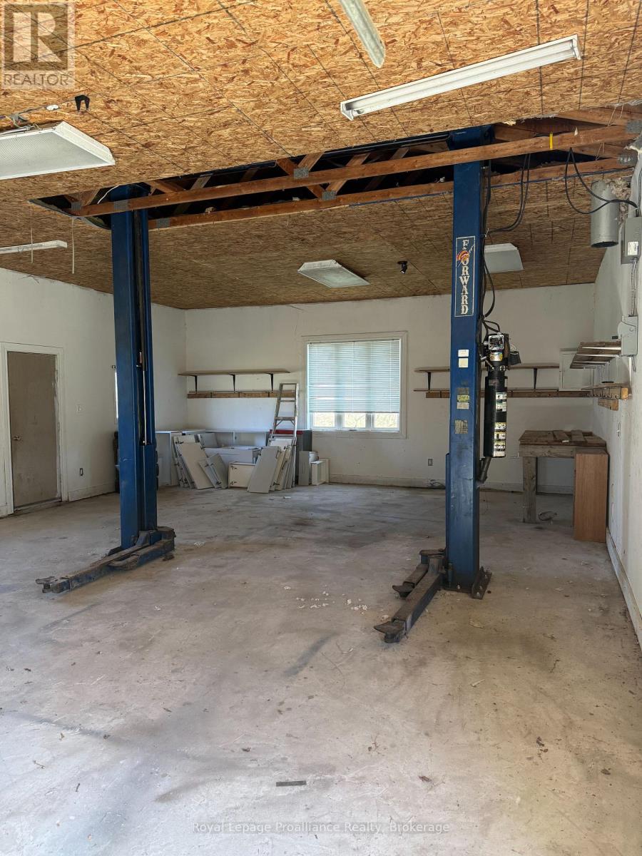 303 BRIMLEY ROAD S - 11