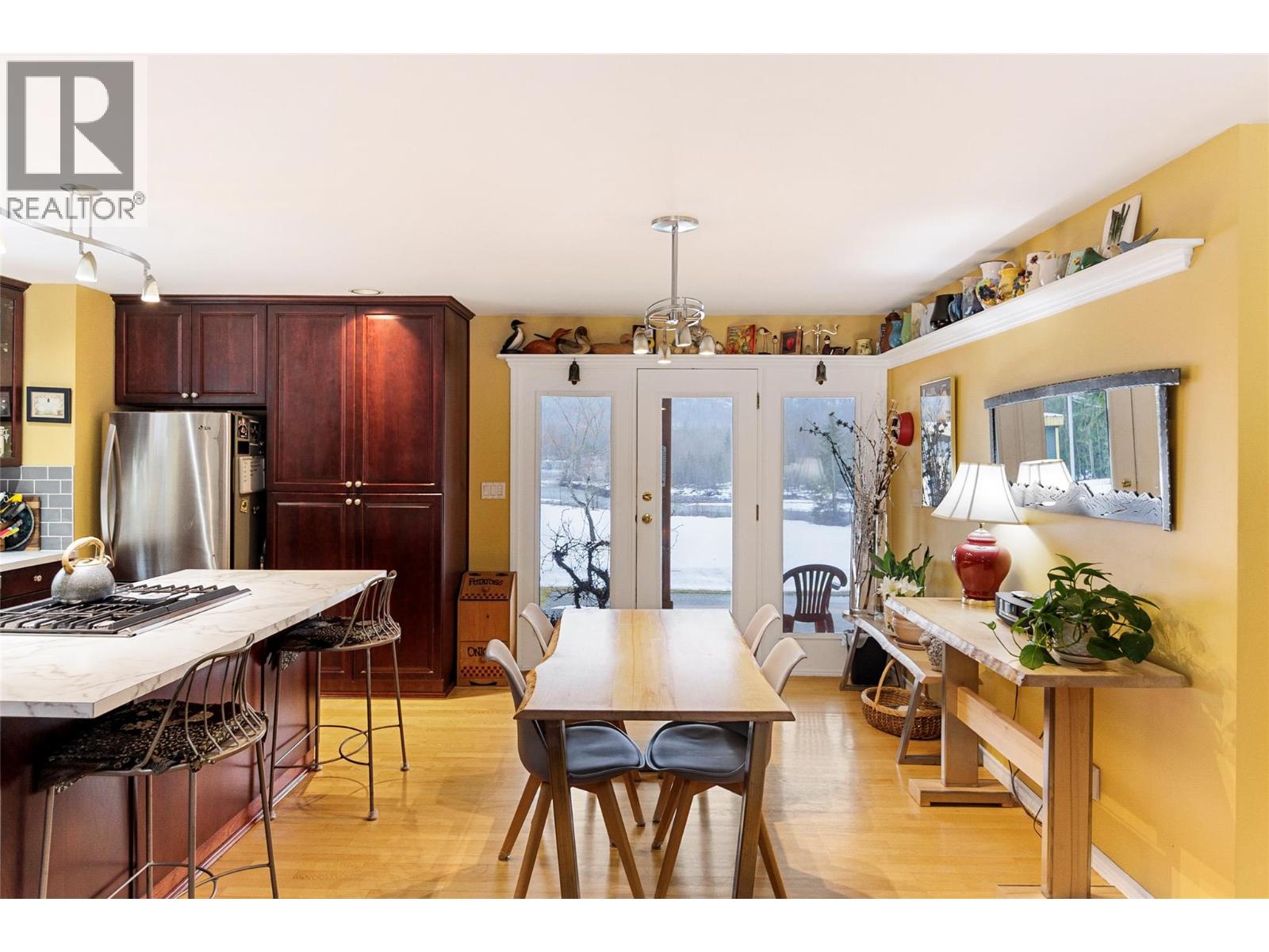 1820 Illecillewaet Road, Revelstoke