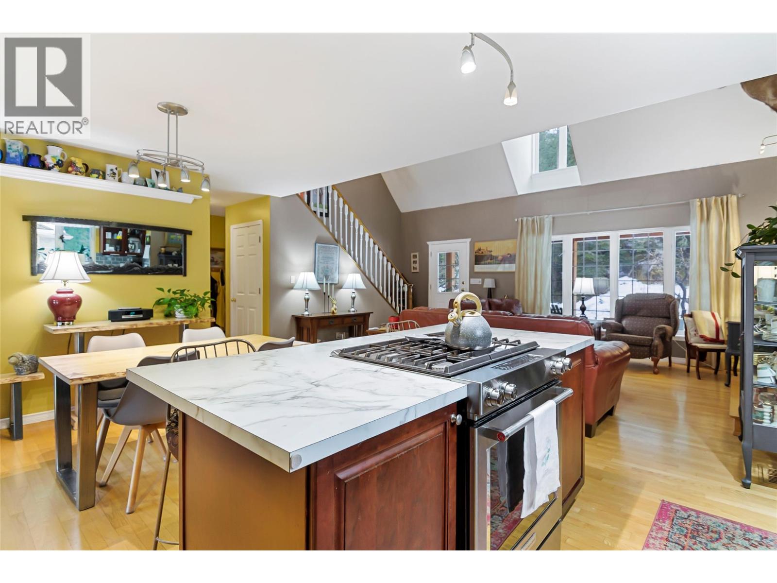 1820 Illecillewaet Road, Revelstoke
