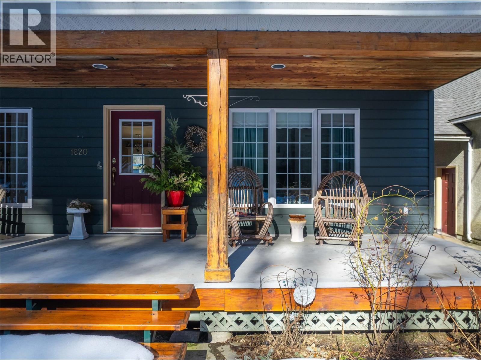 1820 Illecillewaet Road, Revelstoke
