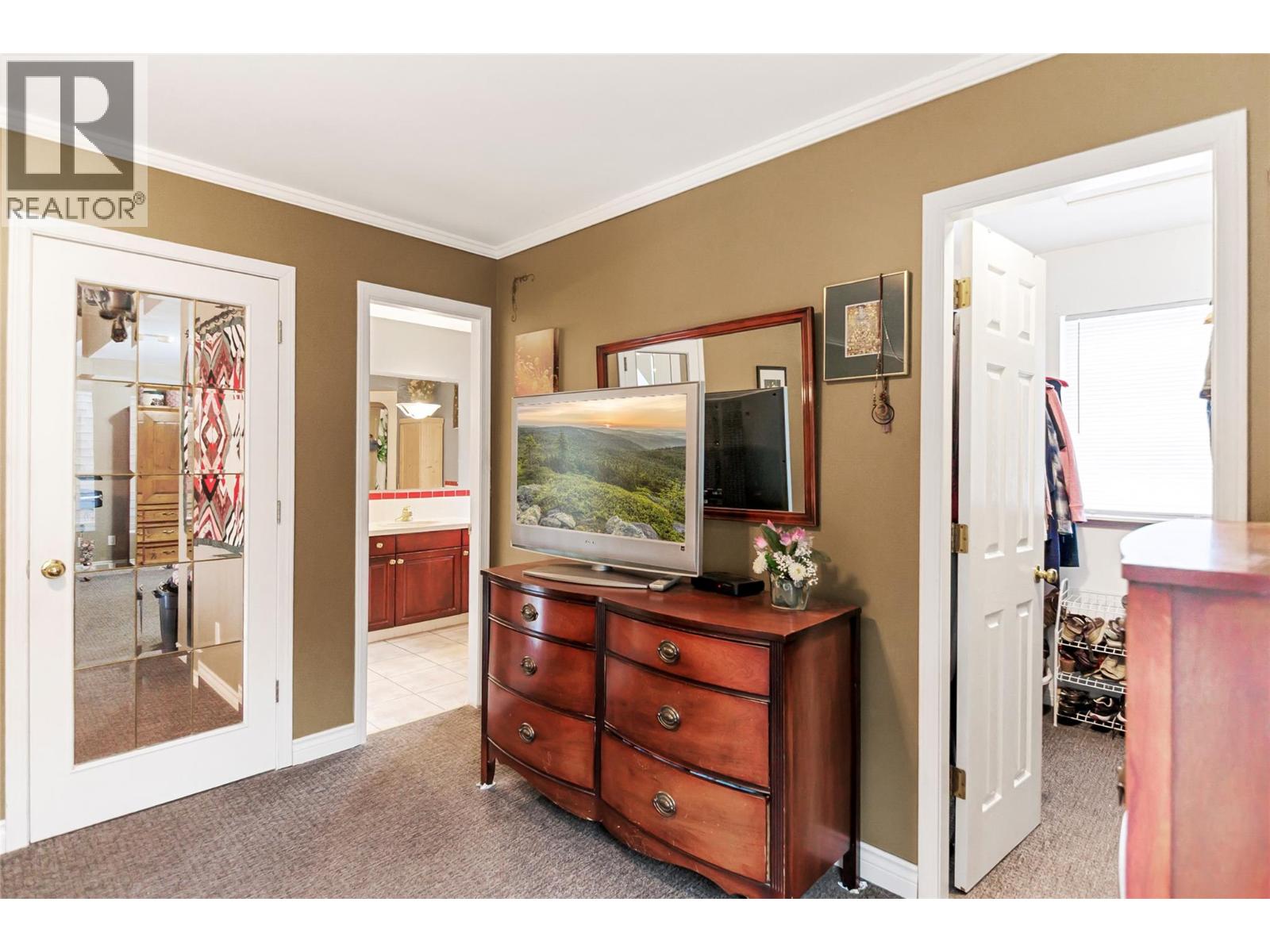 1820 Illecillewaet Road, Revelstoke