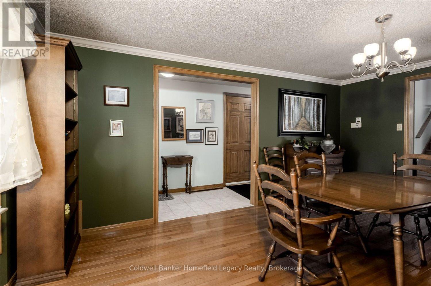 19 MEADOWRIDGE DRIVE - 15