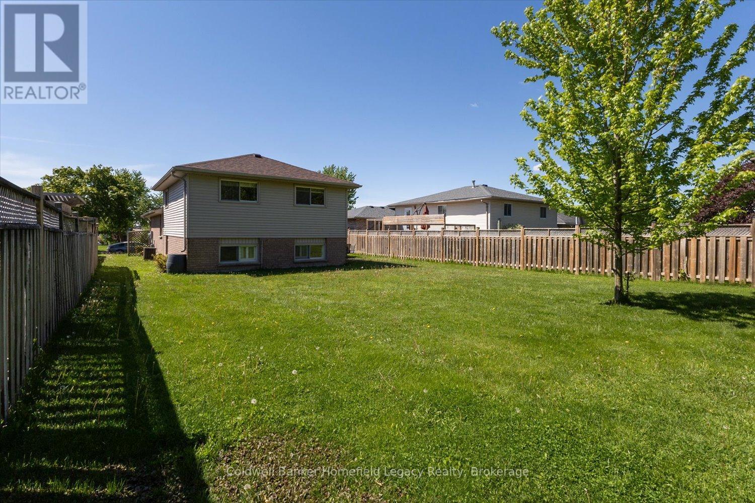 19 MEADOWRIDGE DRIVE - 31
