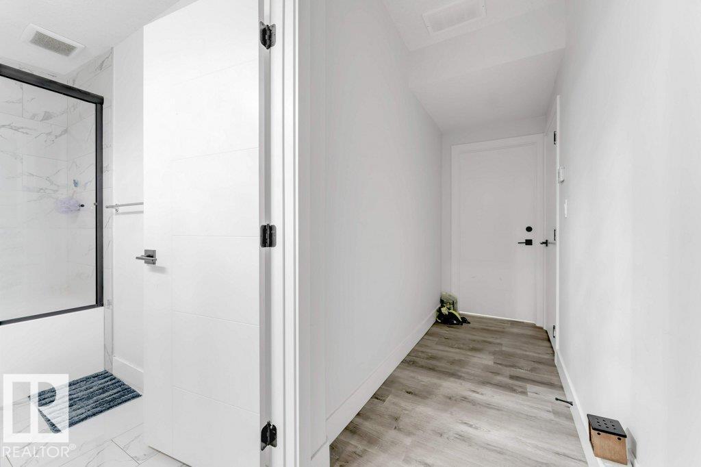 424 33 AV NW - 51