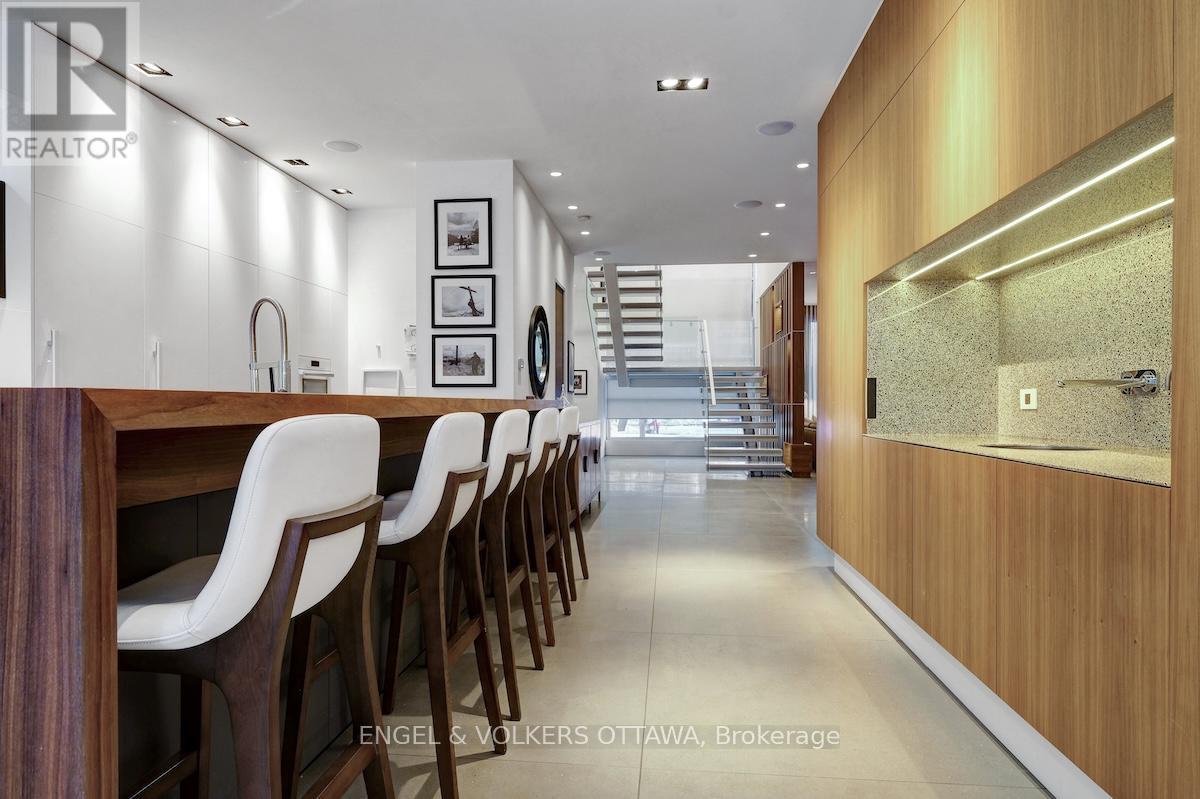 608 BYRON AVENUE - 20
