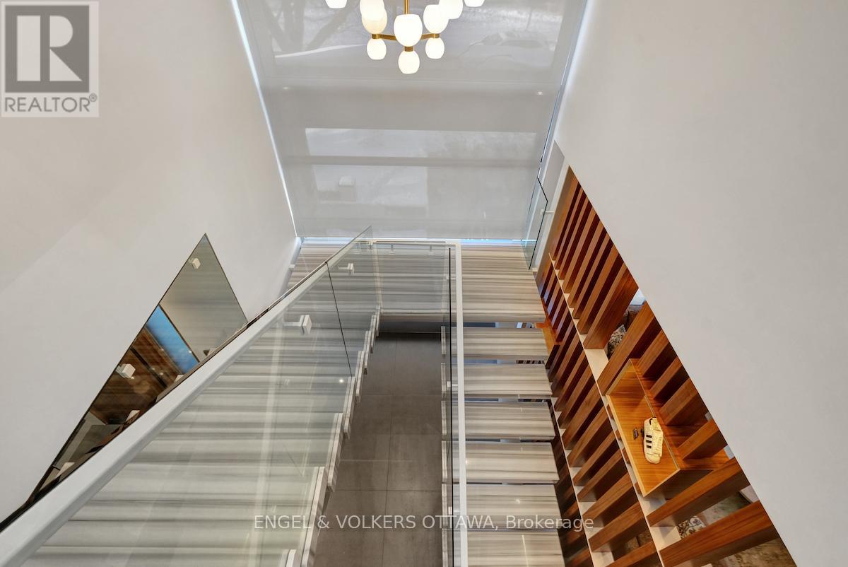 608 BYRON AVENUE - 25
