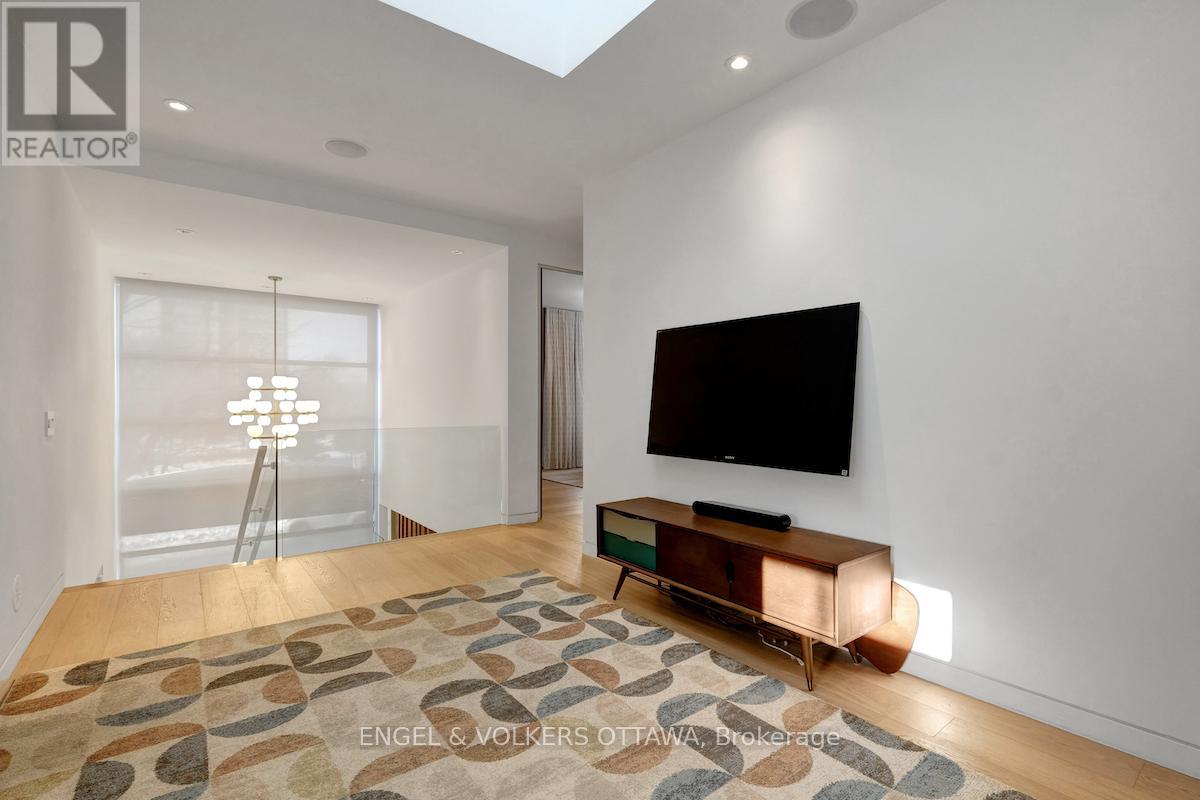 608 BYRON AVENUE - 27
