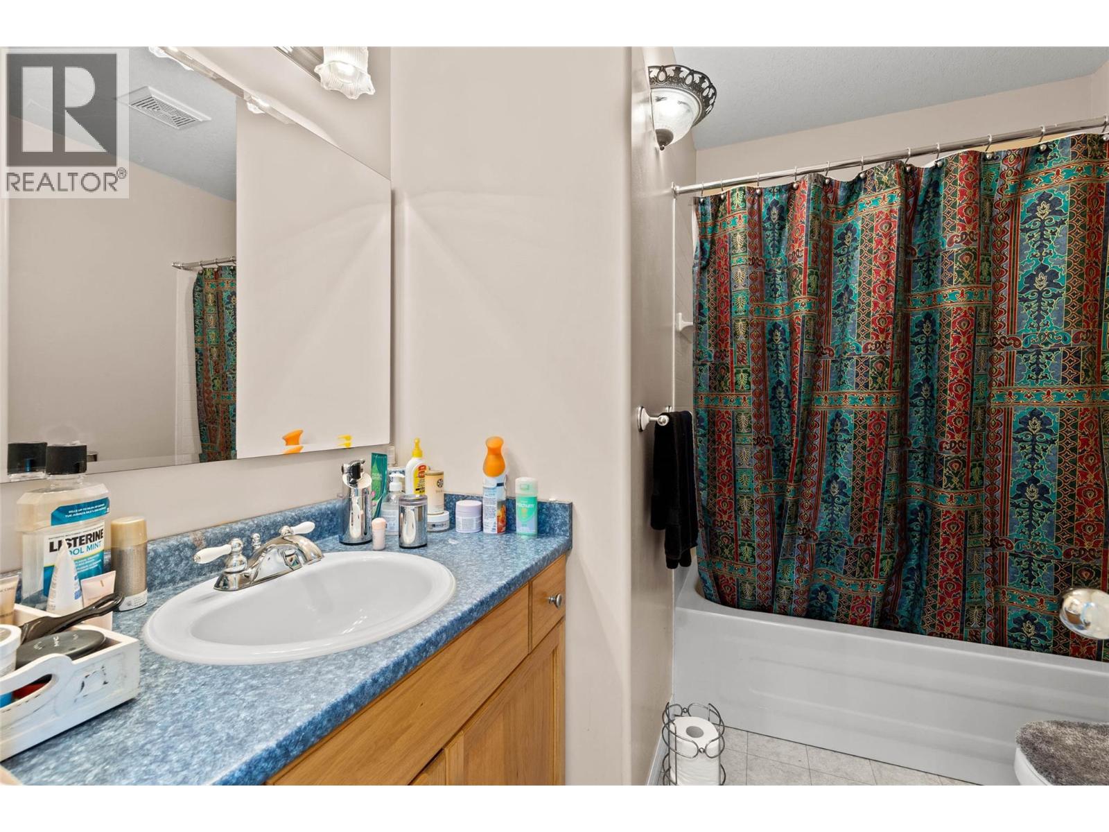 6297 Squilax-Anglemont Road - 11