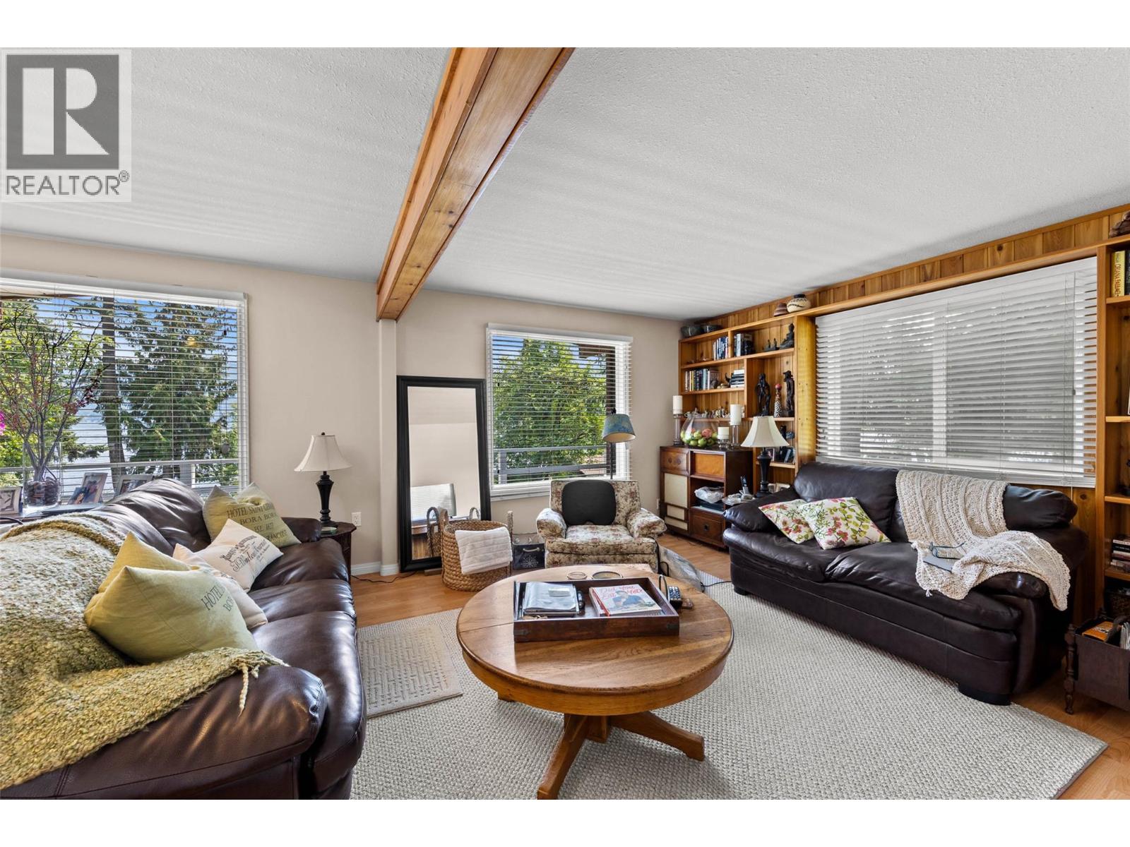 6297 Squilax-Anglemont Road - 8