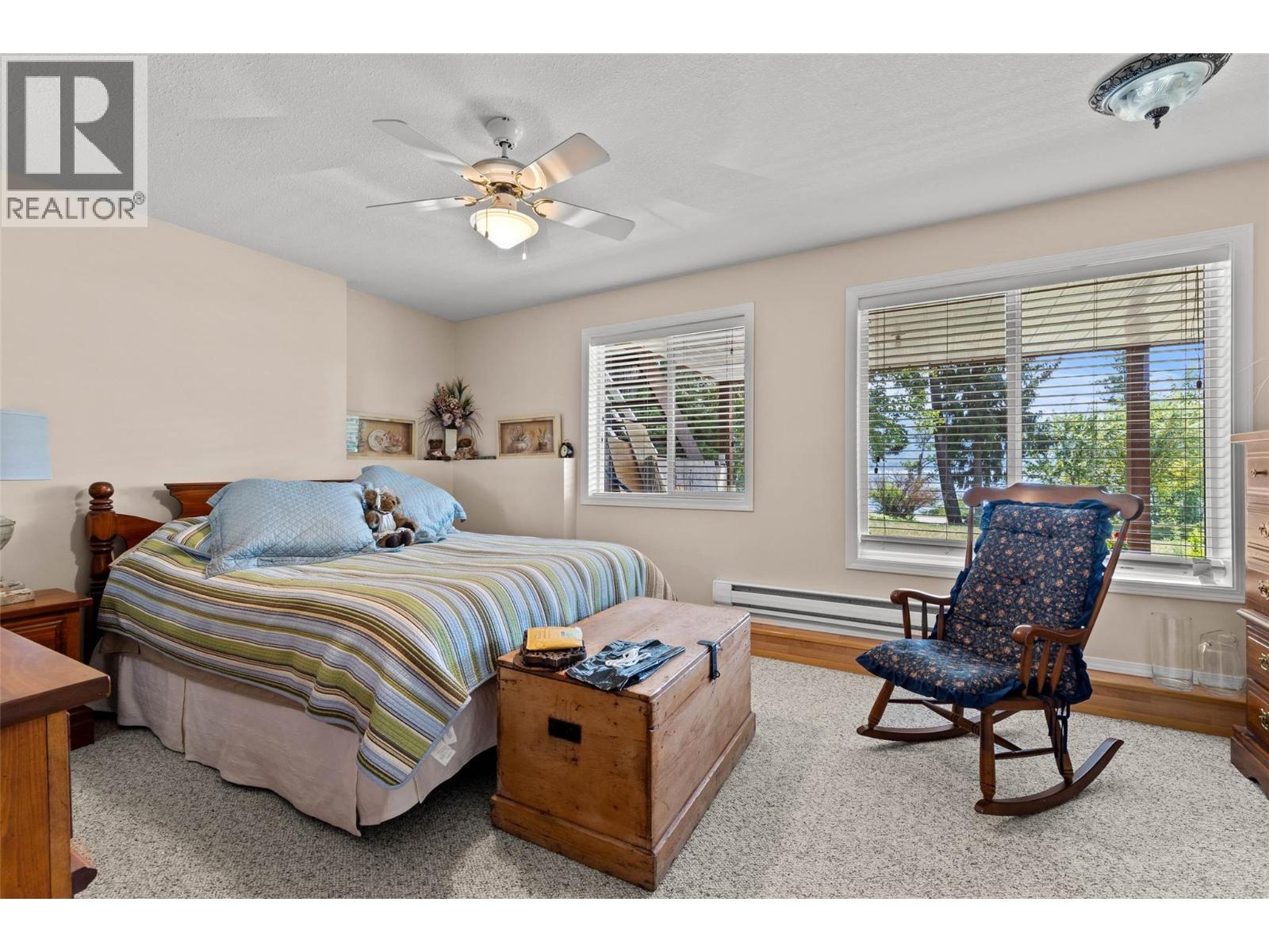 6297 Squilax-Anglemont Road - 22