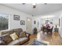 7566 Dunsmuir Street, Mission, BC V2V4B4 Photo 6