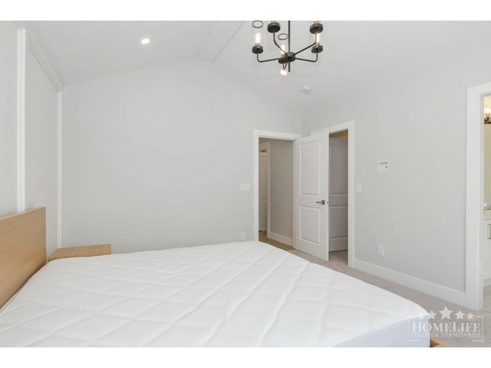 3 Bed, 3 Bath House for Rent in Surrey – Upper House 16707 25A AVENUE, Surrey – MLS# R3127625 - Image 10