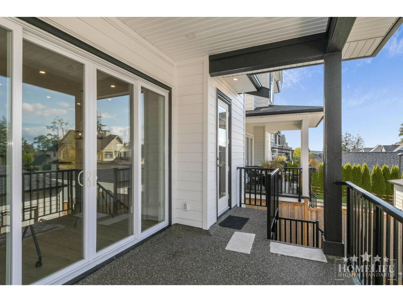 3 Bed, 3 Bath House for Rent in Surrey – Upper House 16707 25A AVENUE, Surrey – MLS# R3127625 - Image 2