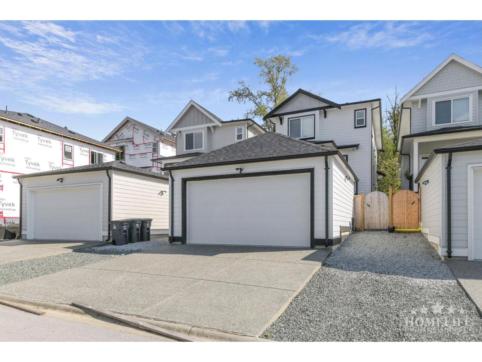 3 Bed, 3 Bath House for Rent in Surrey – Upper House 16707 25A AVENUE, Surrey – MLS# R3127625